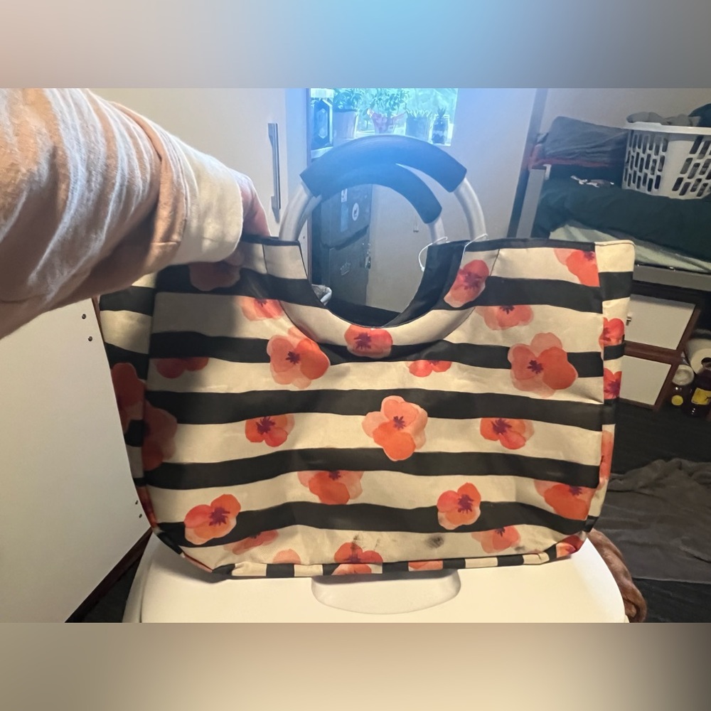 Cute traveling bag/handbag